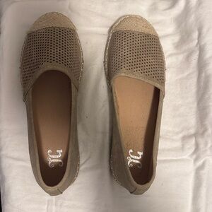 Size 7, tan espadrilles